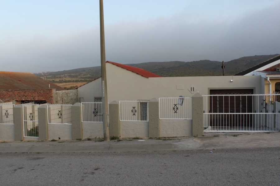2 Bedroom Property for Sale in Bethelsdorp Eastern Cape